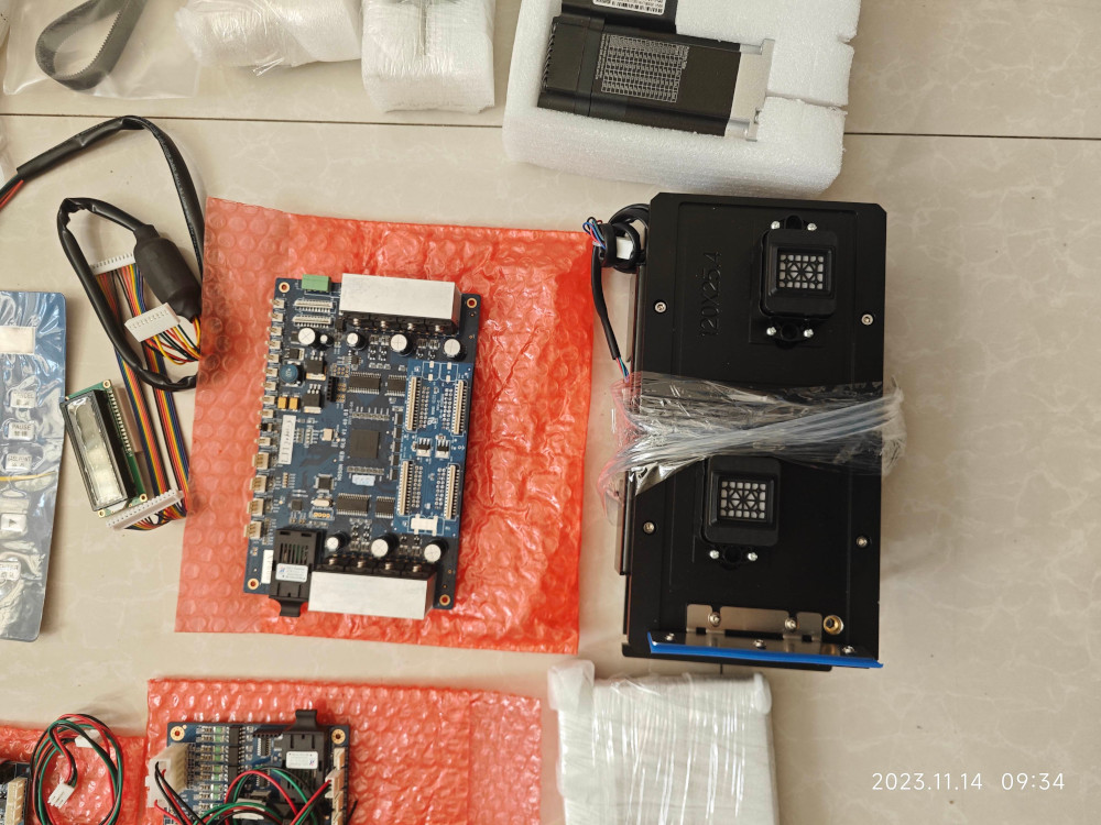 Kit XP600 For Upgrading Chinese Inkjet Printer With 2 XP600 Printheads (Roll To Roll Style)