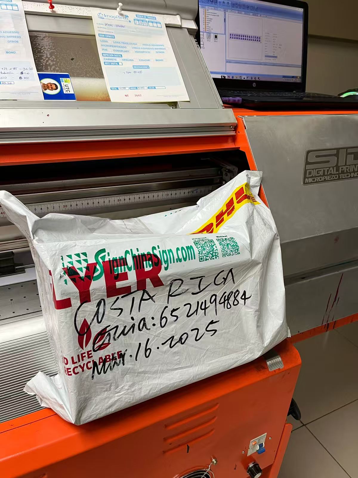 MR.Carlos Masis from Costa Rica received our package of  DX5 Printhead for Sid Triton Inkjet Printer