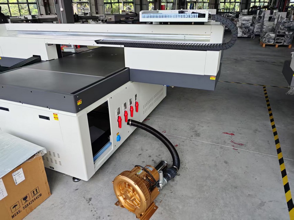 AMO 1016 UV FLATBED PRINTER